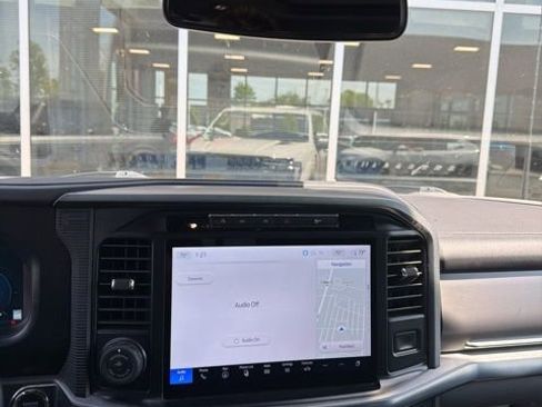 Used 2024 Ford F150 Platinum w/ Equipment Group 702A High AWD/4WD image 9