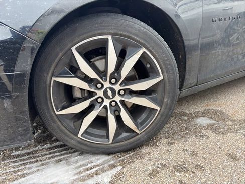 Used 2021 Chevrolet Malibu RS image 3