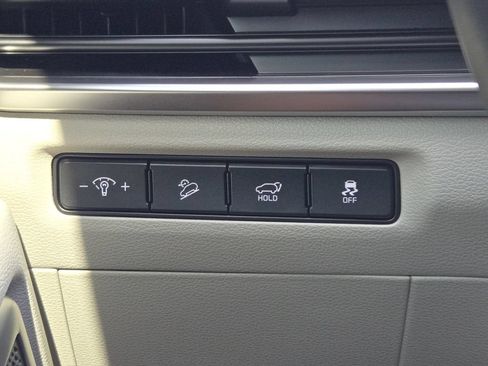 Used 2025 Kia Telluride S FWD image 17