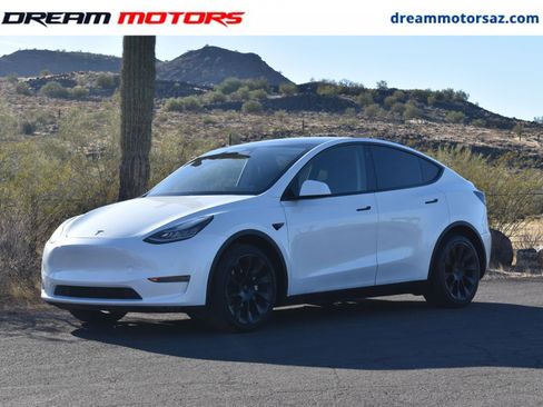 Used 2020 Tesla Model Y Long Range image 1