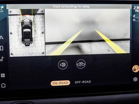 Used 2025 Land Rover Defender 110 S image 33