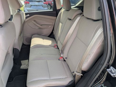 Used 2017 Ford Escape SE FWD image 27