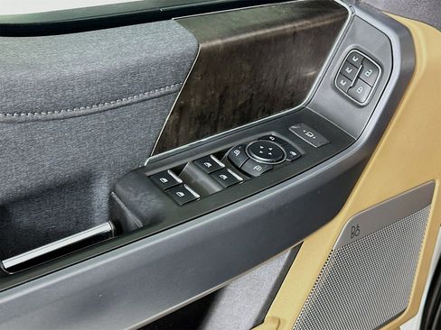 Used 2023 Ford F350 Lariat w/ Lariat Ultimate Package image 19