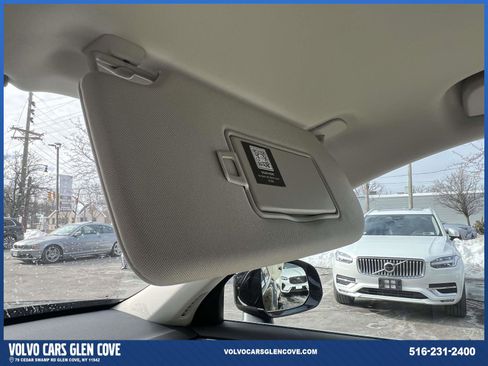Certified 2025 Volvo XC90 B5 Core w/ Protection Package Premier image 33