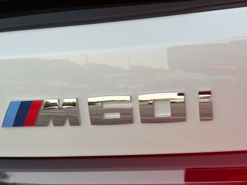 New 2026 BMW X7 M60i w/ Climate Comfort Package image 11