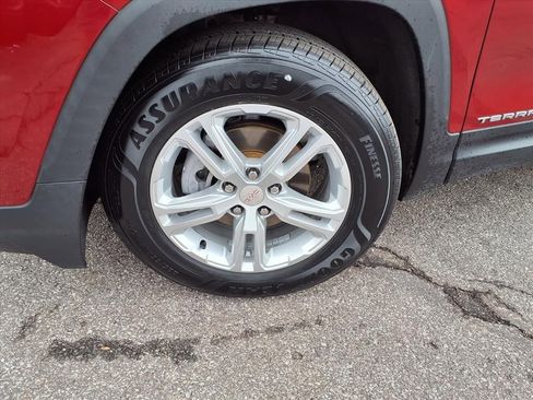 Certified 2022 GMC Terrain SLE image 34