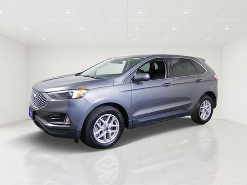 Certified 2024 Ford Edge SEL w/ Convenience Package AWD/4WD image 3