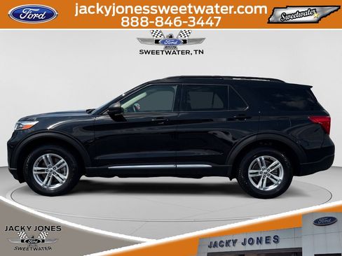 Certified 2021 Ford Explorer XLT w/ Equipment Group 202A AWD/4WD image 2