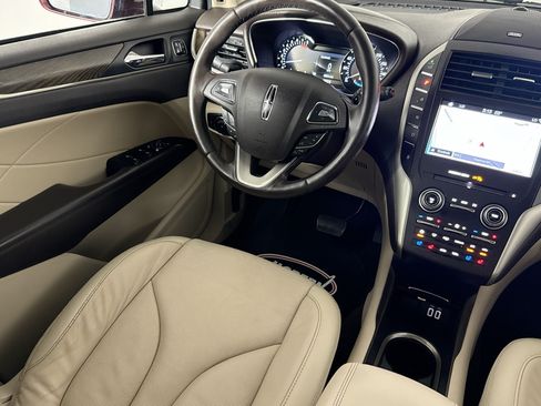 Used 2019 Lincoln MKC Reserve w/ MKC Climate Package AWD/4WD image 32
