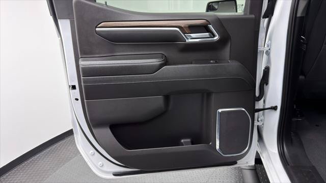 Used 2024 Chevrolet Silverado 1500 RST w/ LPO, Liner Protection Package AWD/4WD image 16