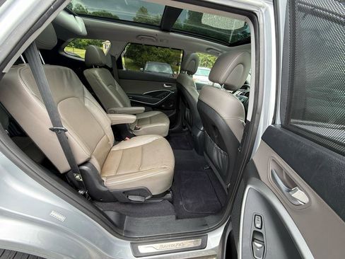 Used 2016 Hyundai Santa Fe Limited w/ Option Group 04 AWD/4WD image 27