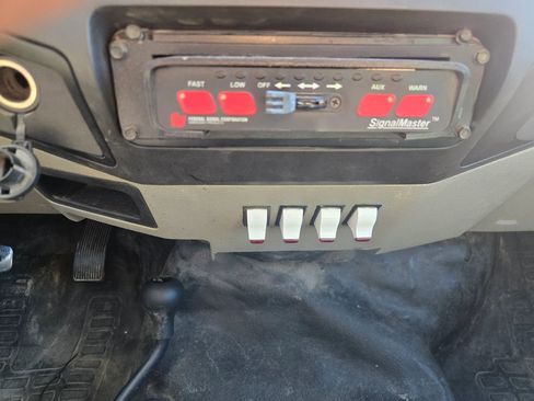 Used 2009 Ford F350 Lariat image 25