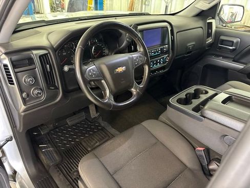 Used 2017 Chevrolet Silverado 1500 LT AWD/4WD image 17