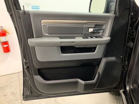 Used 2018 RAM 1500 Big Horn image 6