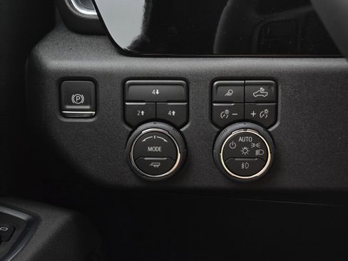 New 2026 Chevrolet Silverado 3500 LT w/ Safety Package AWD/4WD image 11