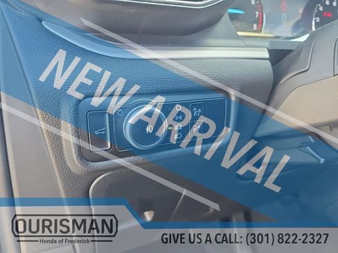 Used 2023 Ford Explorer XLT w/ Equipment Group 202A AWD/4WD image 15