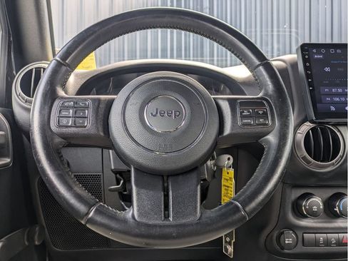 Used 2017 Jeep Wrangler Unlimited Sport w/ Connectivity Group AWD/4WD image 20