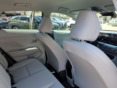 New 2026 Hyundai Kona SE FWD image 8