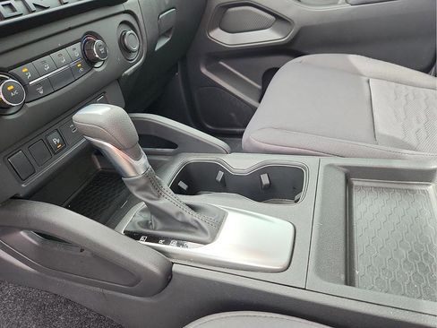 Used 2025 Nissan Frontier S AWD/4WD image 23