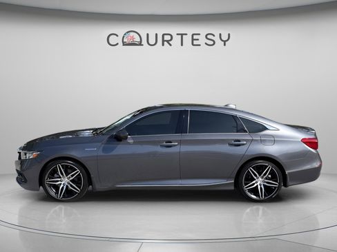 Used 2022 Honda Accord Touring image 4