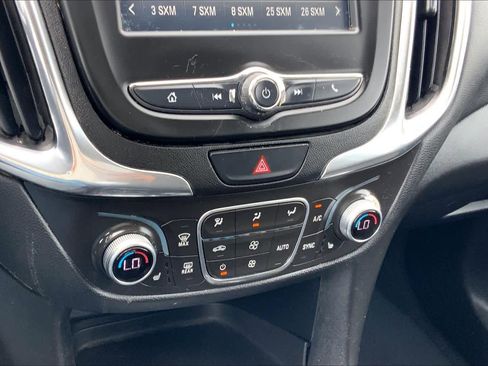 Used 2018 Chevrolet Equinox LT w/ LPO, Protection Package AWD/4WD image 32