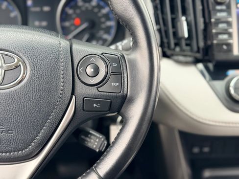 Used 2017 Toyota RAV4 XLE w/ Protection Package image 20