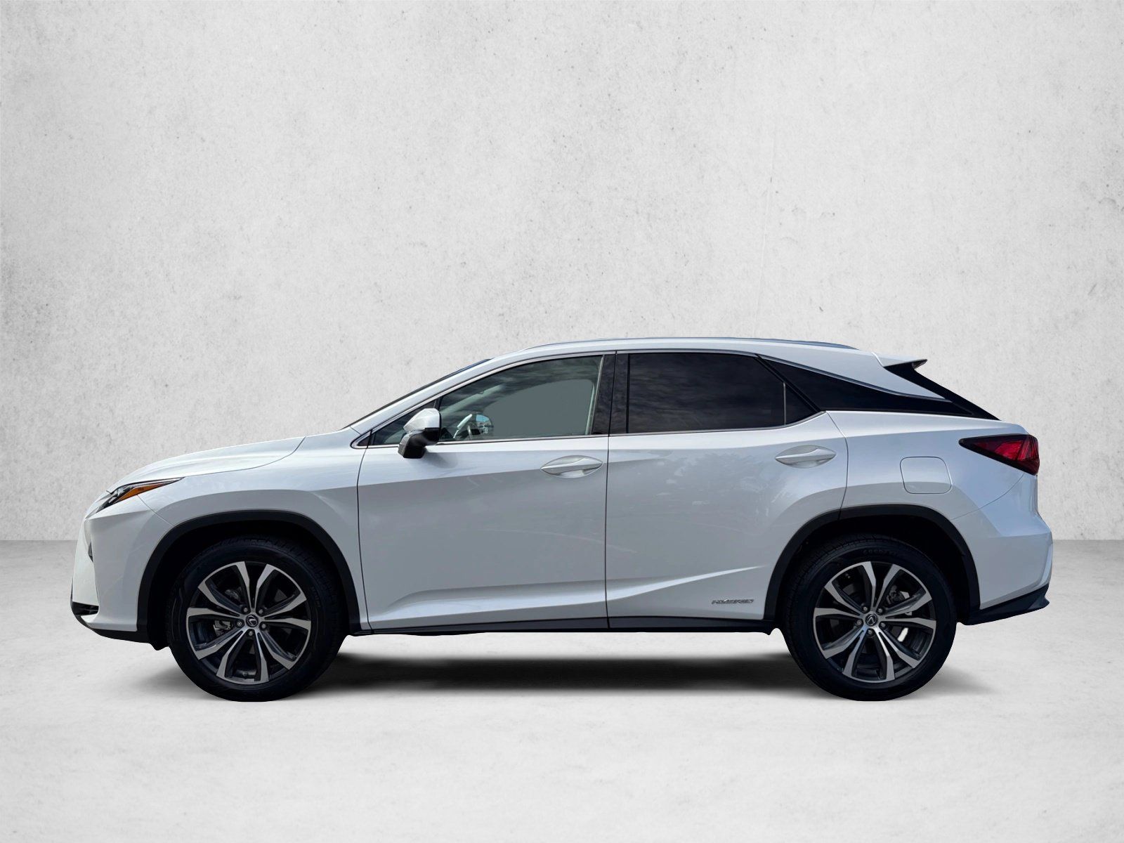 Used 2018 Lexus RX 450h AWD w/ Premium Package image 8
