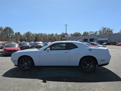 Used 2018 Dodge Challenger SXT Plus image 6