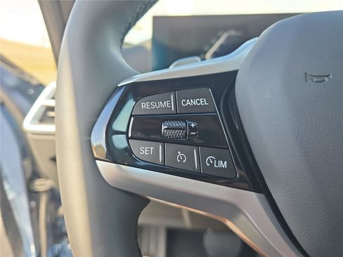 Used 2025 BMW 330i Sedan image 25