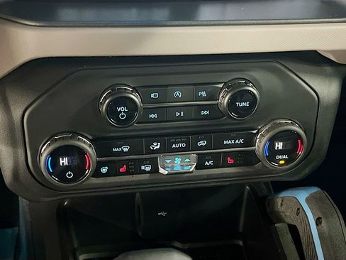 Used 2024 Ford Bronco Wildtrak AWD/4WD image 16