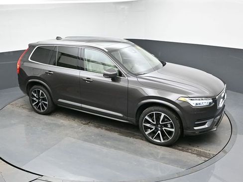 Used 2023 Volvo XC90 B6 Plus w/ Protection Package Premier image 9