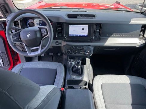 Used 2022 Ford Bronco 2-Door w/ Sasquatch Package AWD/4WD image 10