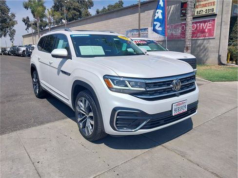 Used 2023 Volkswagen Atlas SEL Premium AWD/4WD image 3