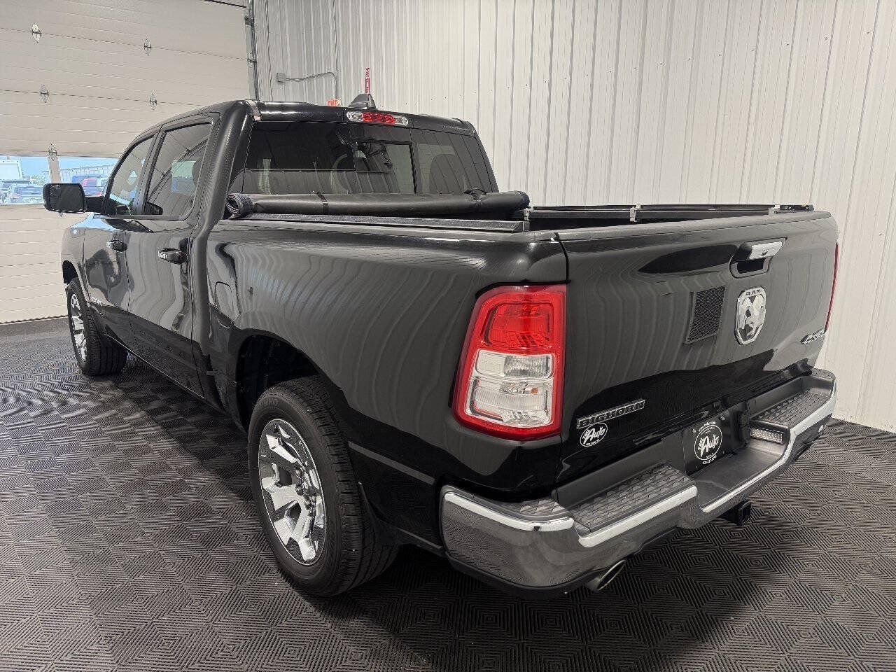 Used 2019 RAM 1500 Big Horn AWD/4WD image 4