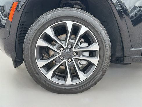 Used 2023 Jeep Grand Cherokee Overland w/ Luxury Tech Group IV image 43