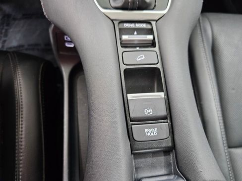 Used 2024 Honda HR-V EX-L image 26