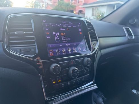 Used 2019 Jeep Grand Cherokee Altitude RWD image 14