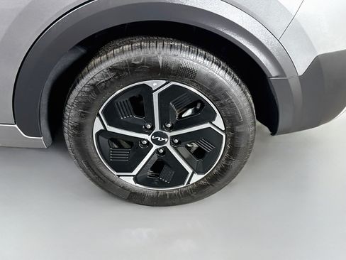 Used 2026 Kia Niro LX FWD image 36