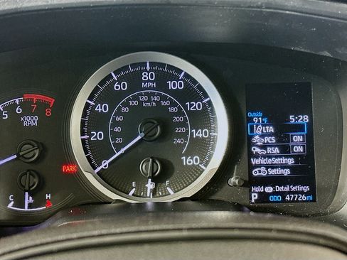Used 2020 Toyota Corolla LE FWD image 18