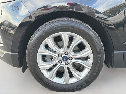 Used 2020 Ford Edge Titanium image 41