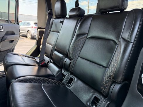 Used 2023 Jeep Gladiator Overland image 22