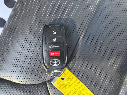 Used 2024 Toyota Tundra Platinum RWD image 32