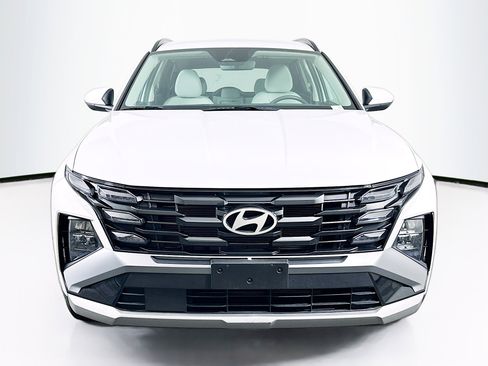 Used 2025 Hyundai Tucson SEL image 2