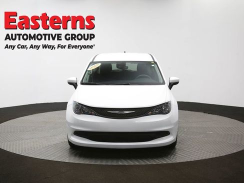 Used 2023 Chrysler Voyager LX FWD image 52