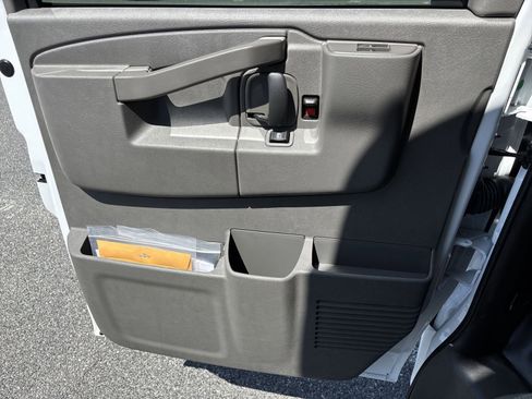New 2025 GMC Savana 3500 w/ Power Convenience Package image 17