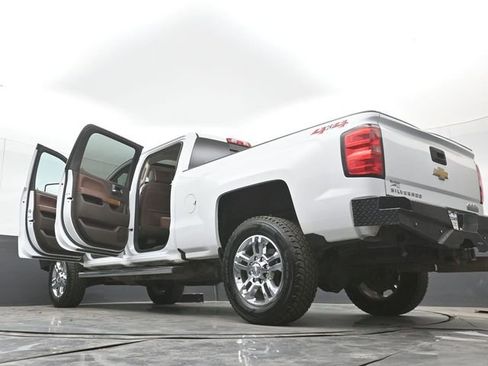 Used 2019 Chevrolet Silverado 2500 High Country w/ Duramax Plus Package image 55