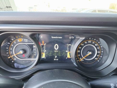 New 2026 Jeep Wrangler Unlimited Rubicon w/ Technology Group image 22