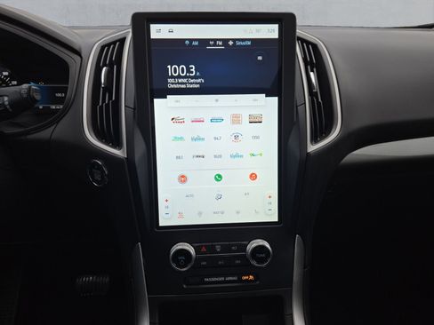 Used 2023 Ford Edge SEL w/ Convenience Package image 17