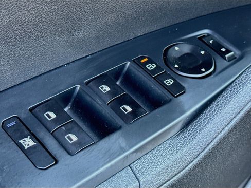 Used 2026 Kia Sportage LX FWD image 8