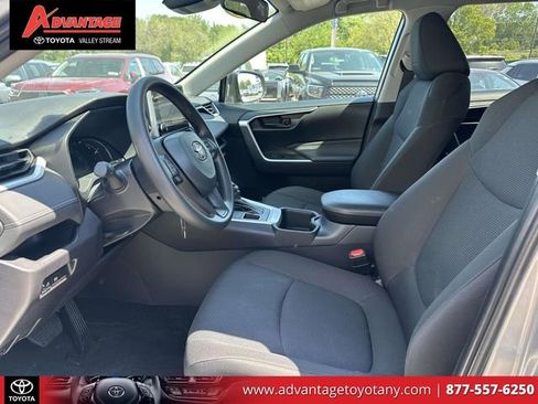 Certified 2025 Toyota RAV4 LE AWD/4WD image 20